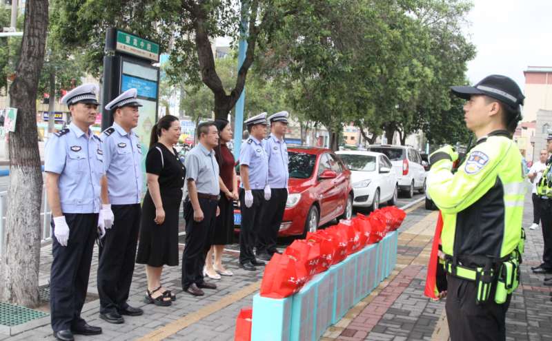 送清凉走访慰问活动