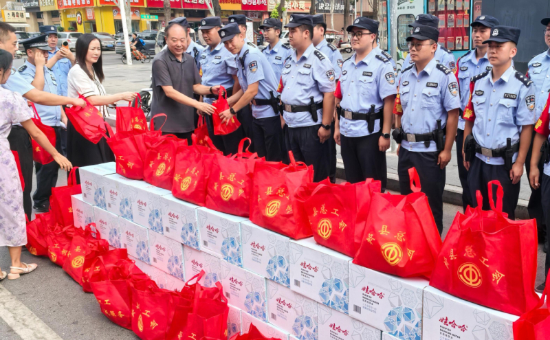 开展2025年“工会送清凉 防暑保安康”慰问活动