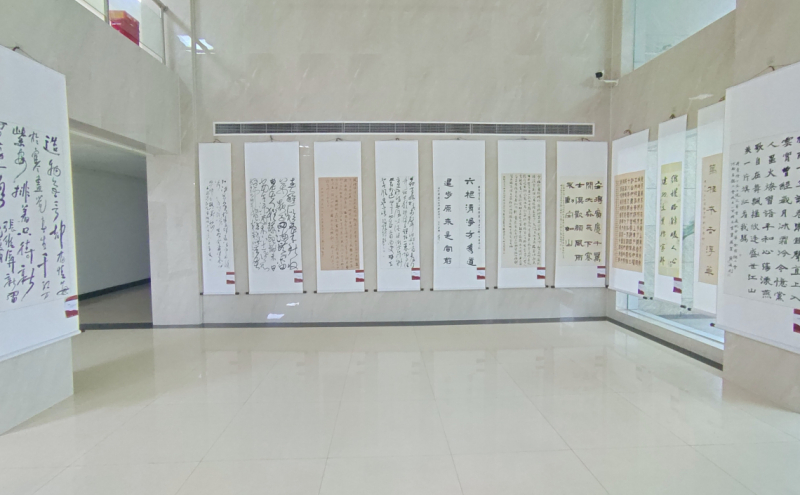 丹青绘百年 工运筑华章——平顶山职工书画作品展叶县巡展举办